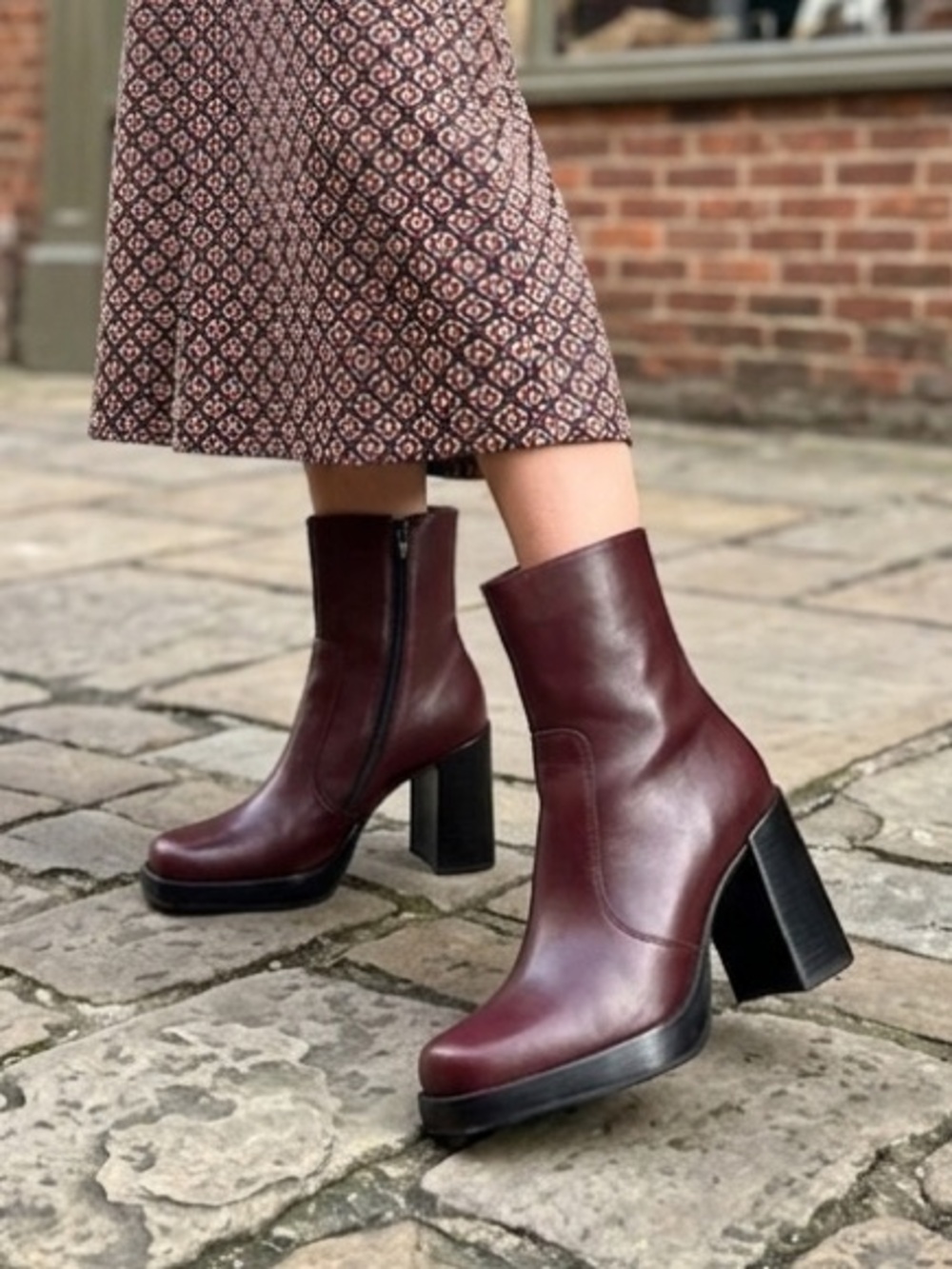 Bass Vintage Juliette Leather Block Heel Ankle Boots 7.5 Burgundy NWOT